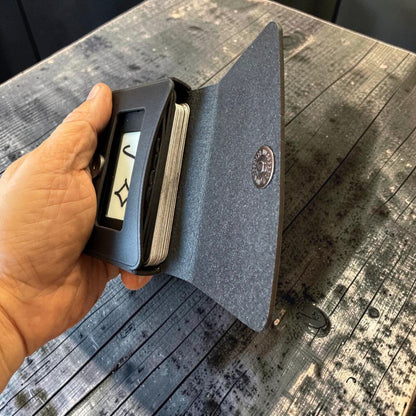 IARVEL Keychain Business Card Peek Case