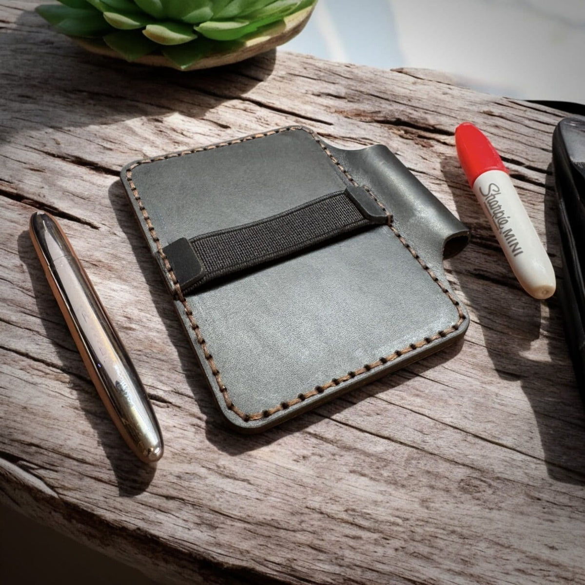 Out-To-Lunch Minimalist Holder with Pen Slot